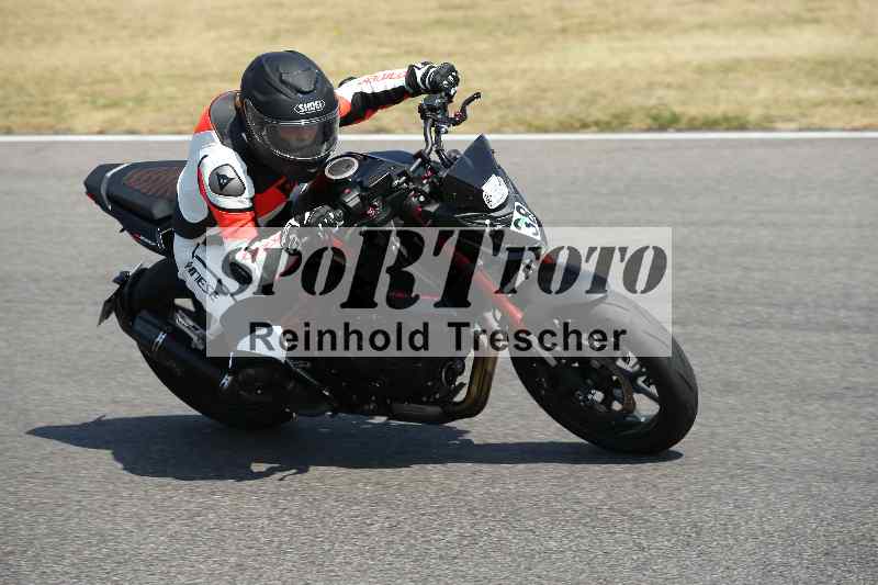 Archiv-2023/28 05.06.2023 Moto Club Anneau du Rhin/blanc-novice/38